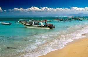 pantai jungut batu nusa lembongan