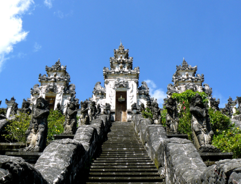 wisata pura lempuyang
